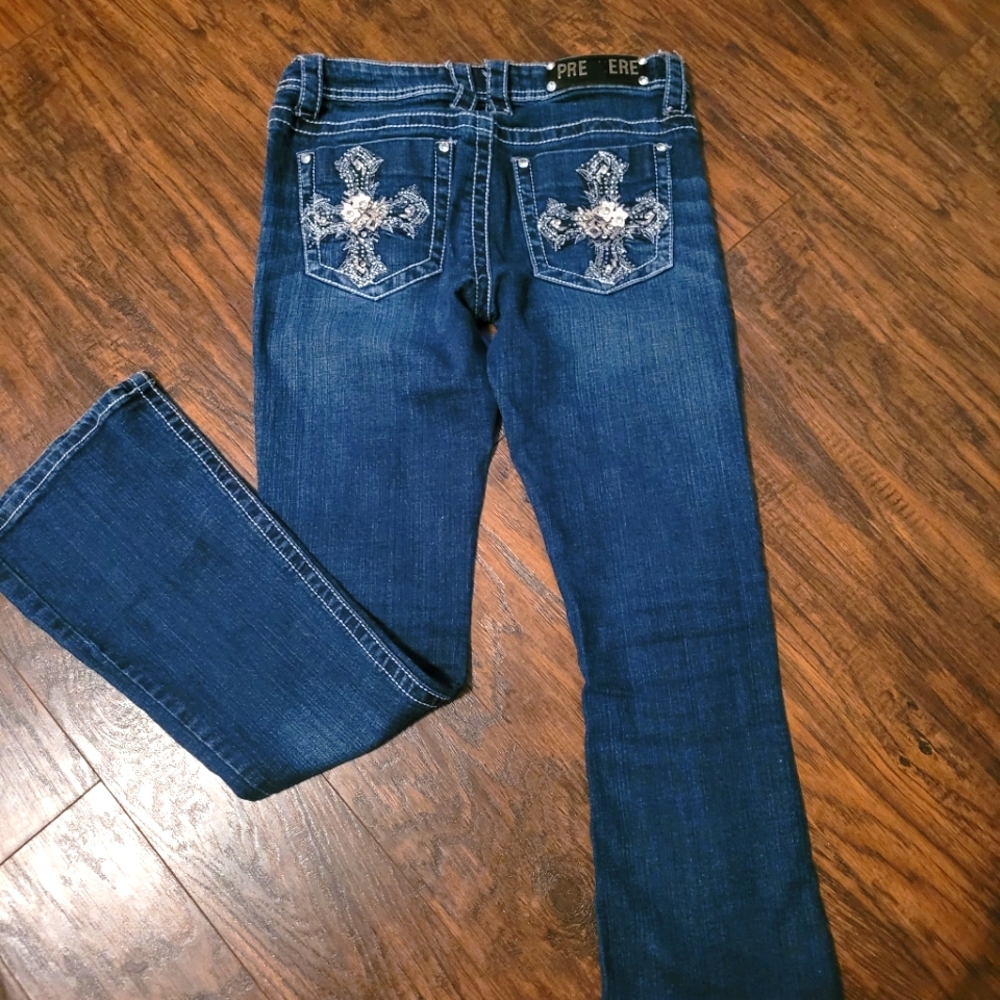 Bootcut blue jean pants. Size 6